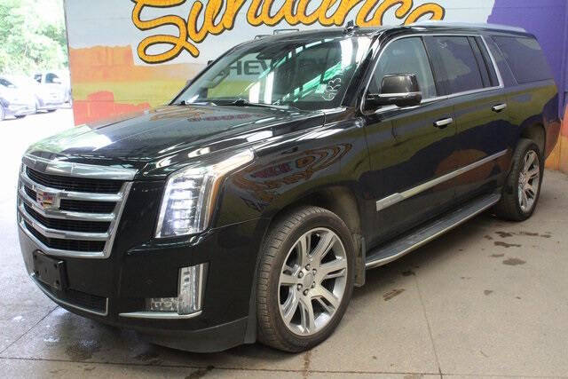 Used 2016 Cadillac Escalade ESV Premium with VIN 1GYS4JKJ9GR372218 for sale in Grand Ledge, MI