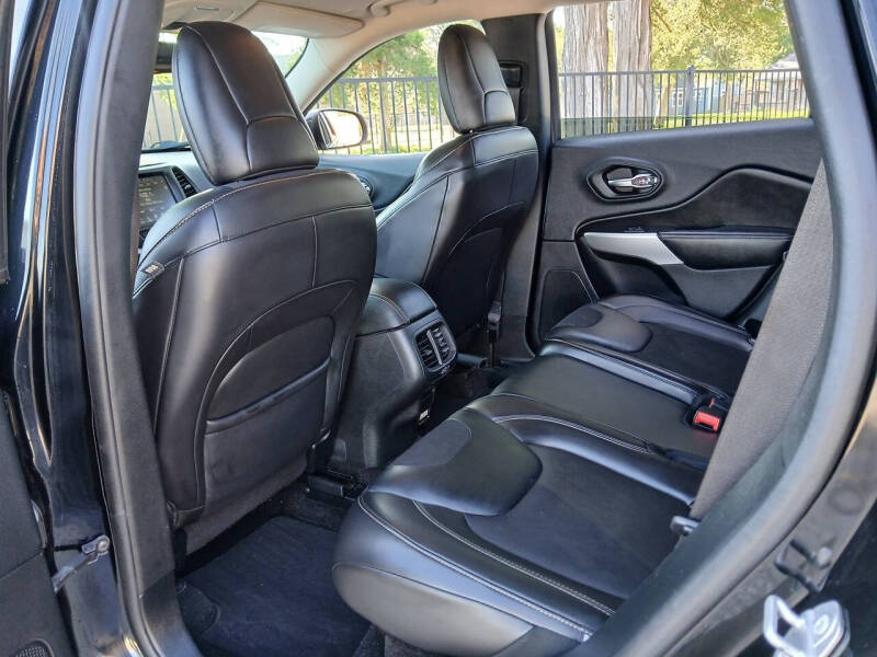 2018 Jeep Cherokee Latitude Plus