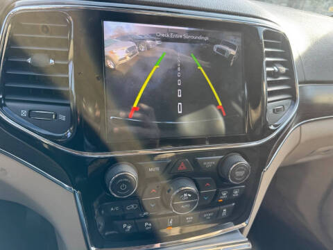 2020 Jeep Grand Cherokee Summit