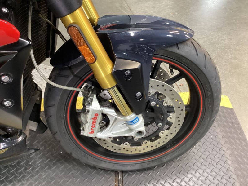 2015 Triumph Speed Triple R ABS