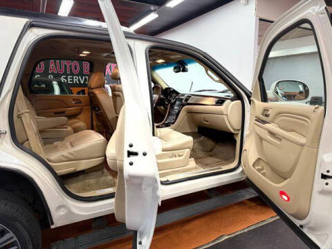 2012 Cadillac Escalade Premium