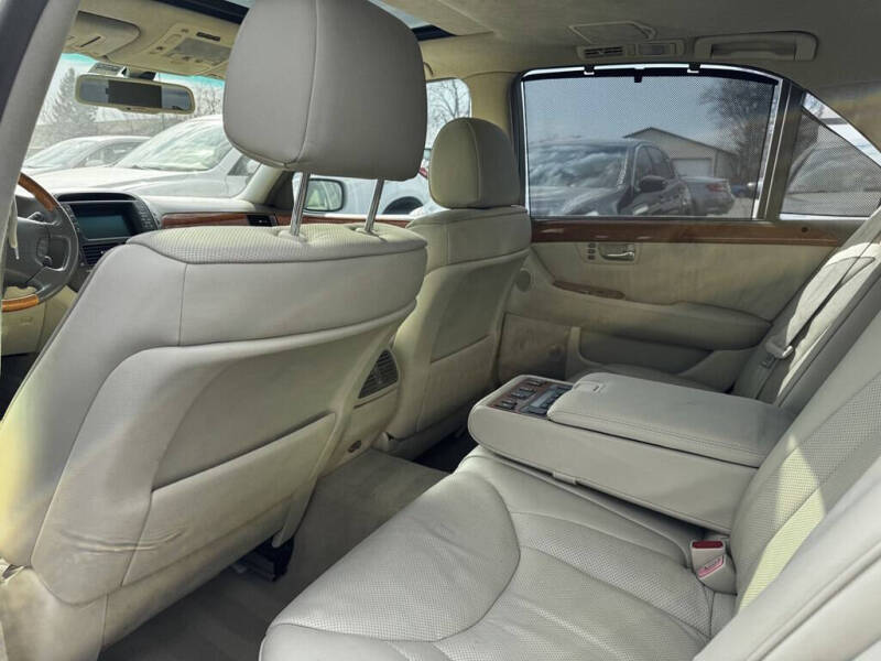 2005 Lexus LS 430