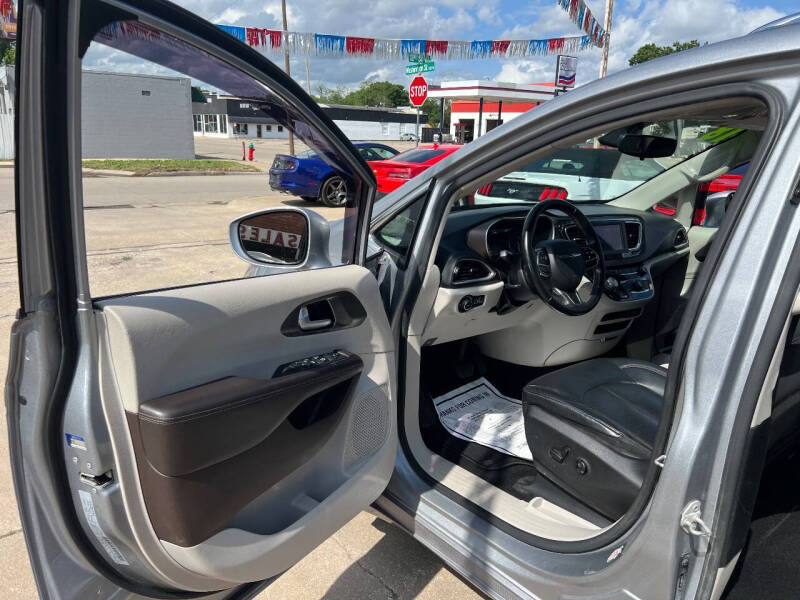2018 Chrysler Pacifica Touring L