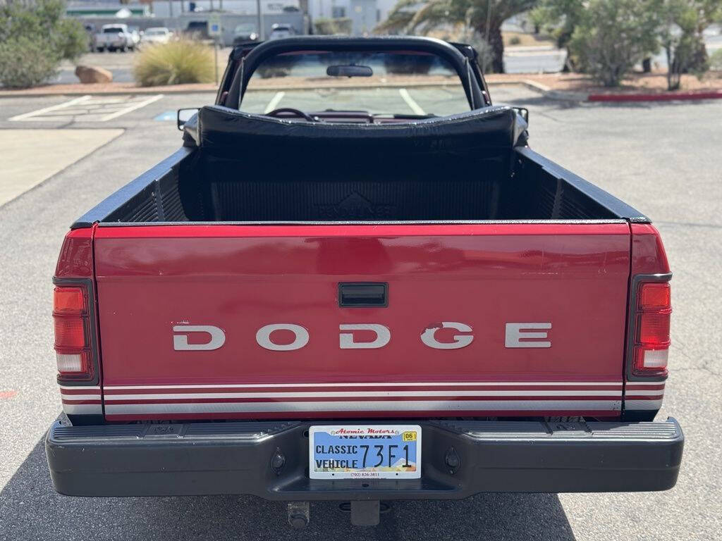 1989 Dodge Dakota 11