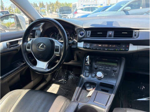 2013 Lexus CT 200h