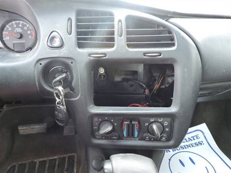 2003 Chevrolet Monte Carlo LS