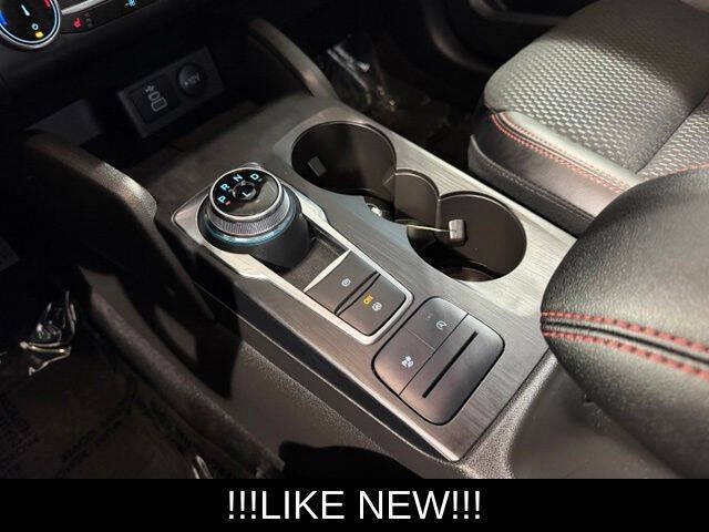 2025 Ford Escape ST-Line Select