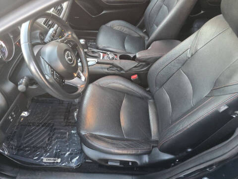 2015 Mazda MAZDA3 s Grand Touring