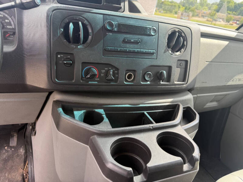 2011 Ford E-Series E-250