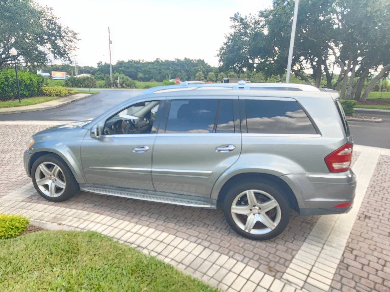 2011 Mercedes-Benz GL-Class for sale at Renown Automotive in Saint Petersburg, FL