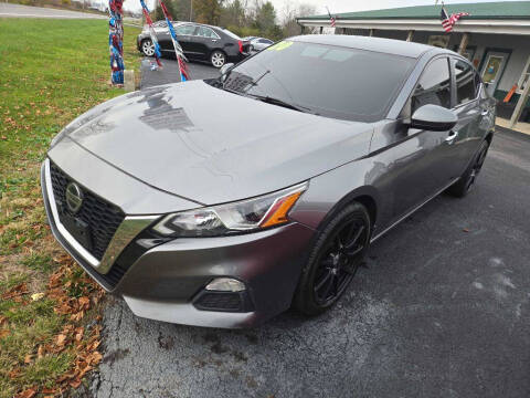 2020 Nissan Altima for sale at Pack's Peak Auto in Hillsboro OH