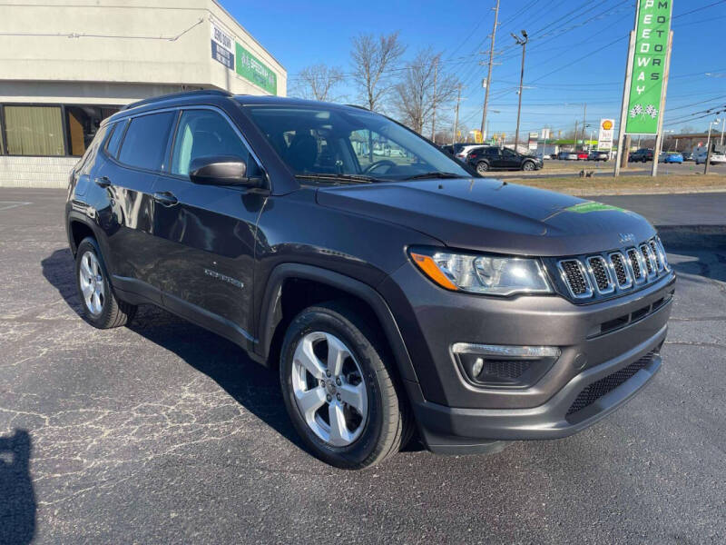 2018 Jeep Compass Latitude's photo