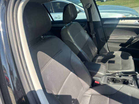 2015 Volkswagen Golf TSI S