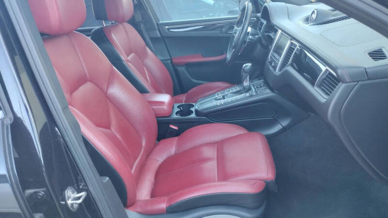 2016 Porsche Macan S