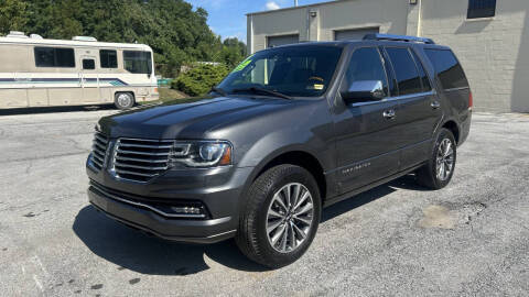 2017 Lincoln Navigator Select