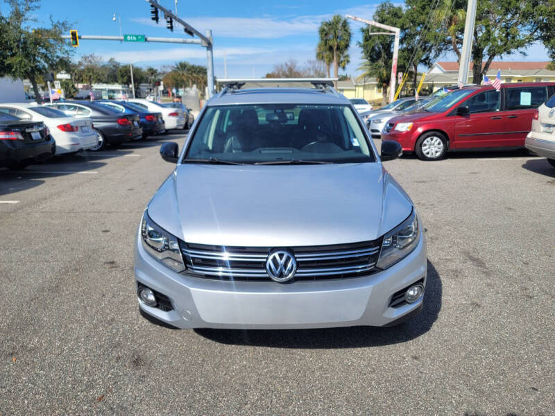 2017 Volkswagen Tiguan Sport photo 8