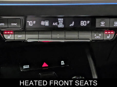 2024 Audi Q4 e-tron quattro Premium Plus 55