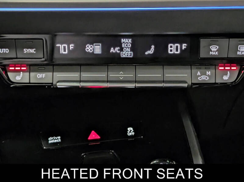 2024 Audi Q4 e-tron quattro Premium Plus 55