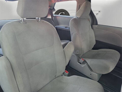 2019 Toyota Sienna L 7-Passenger