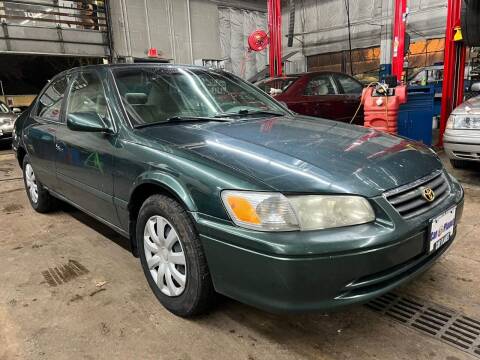 2000 Toyota Camry for sale at Car Planet Inc. in Milwaukee WI