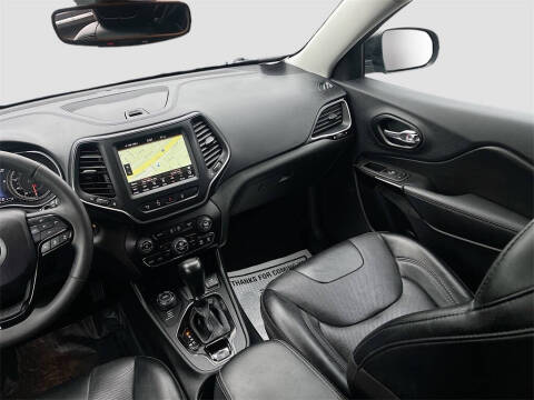 2023 Jeep Cherokee Altitude Lux