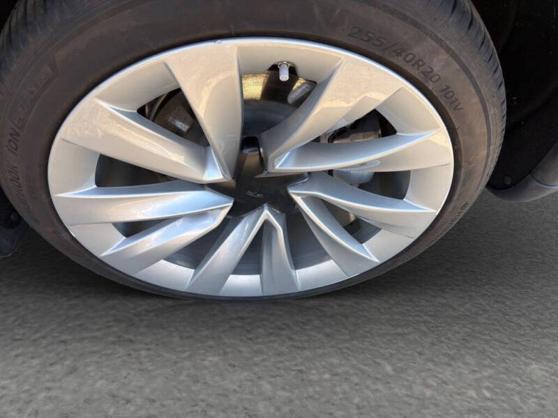 2026 Tesla Model Y Long Range