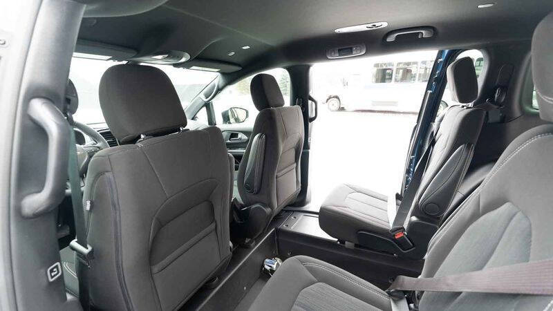 2024 Chrysler Pacifica Touring