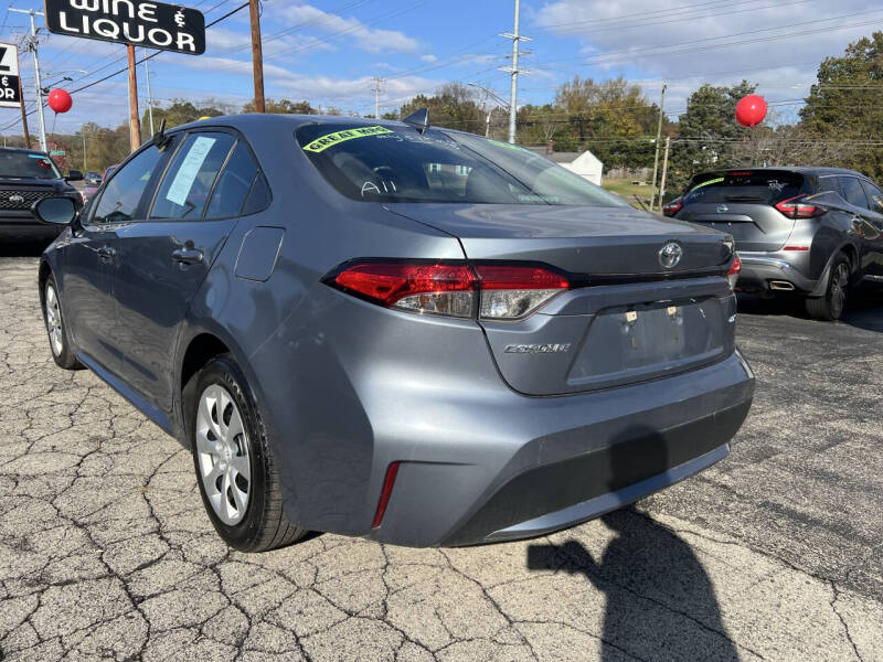 2022 Toyota Corolla LE