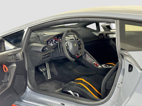 2021 Lamborghini Huracan STO