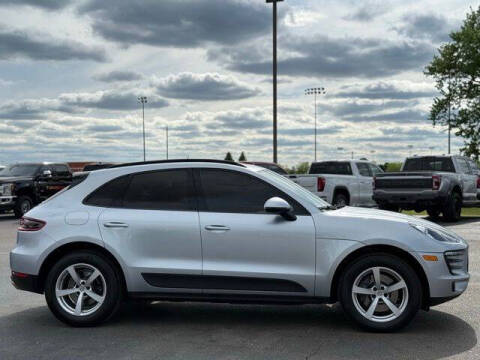 2017 Porsche Macan