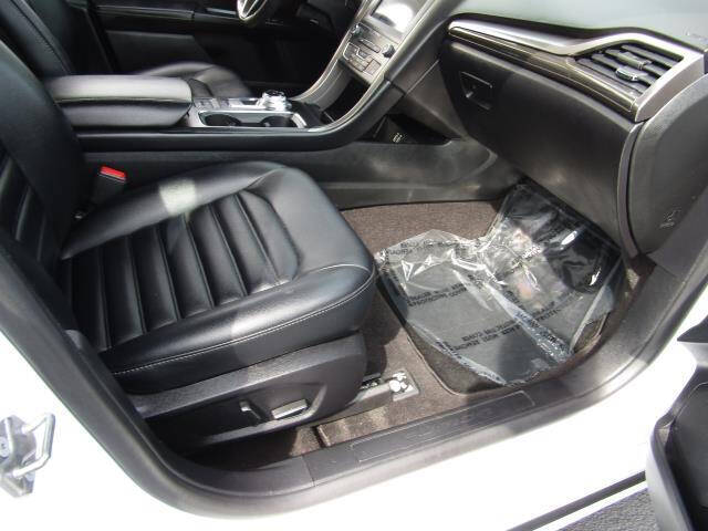 2020 Ford Fusion SEL