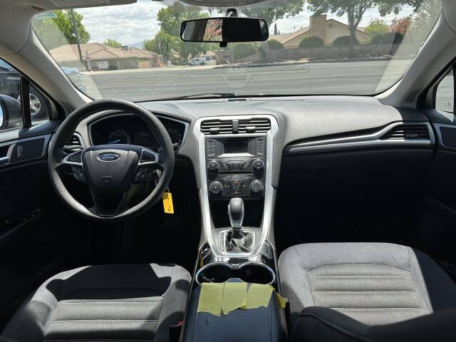 2015 Ford Fusion SE