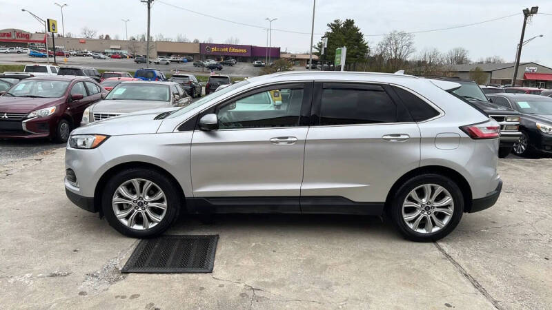 2019 Ford Edge Titanium