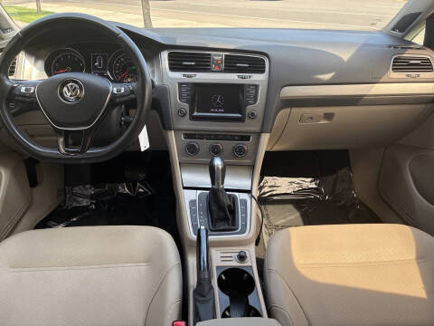 2015 Volkswagen Golf TSI SEL