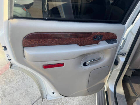 2005 Cadillac Escalade