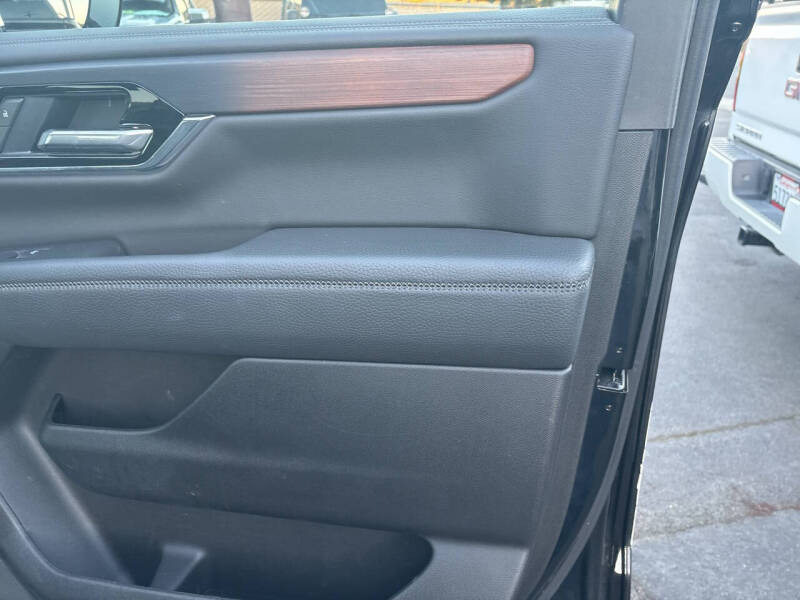 2025 GMC Yukon XL Denali