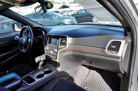 2016 Jeep Grand Cherokee Laredo