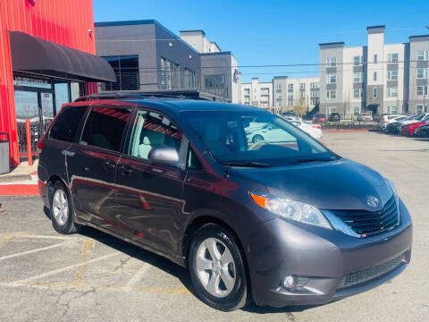 2014 Toyota Sienna