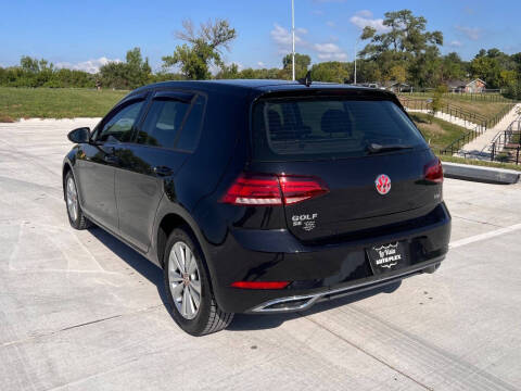 2018 Volkswagen Golf TSI SE