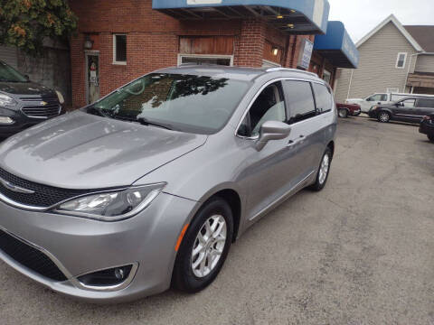 2020 Chrysler Pacifica Touring L