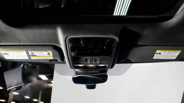 2018 Land Rover Range Rover Velar P250 R-Dynamic SE