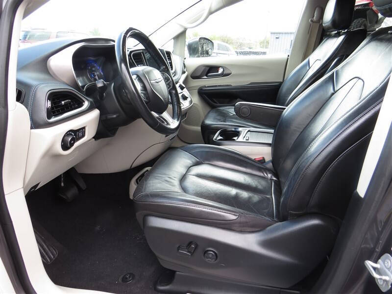 2021 Chrysler Pacifica Touring L