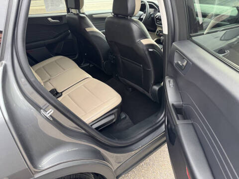 2022 Ford Escape SEL