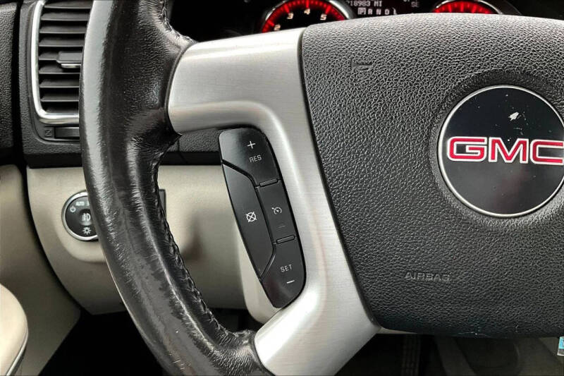 2011 GMC Acadia SLT-1