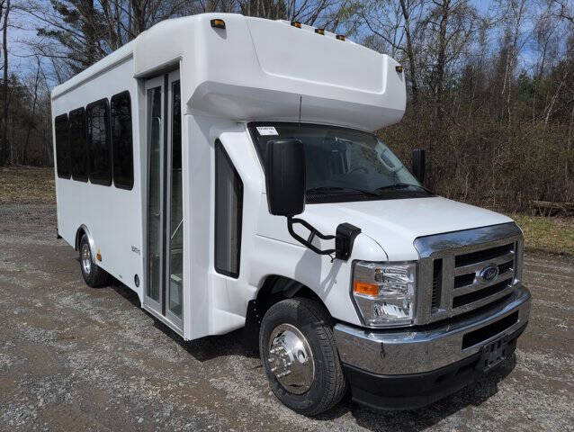 2025 Ford E-Series