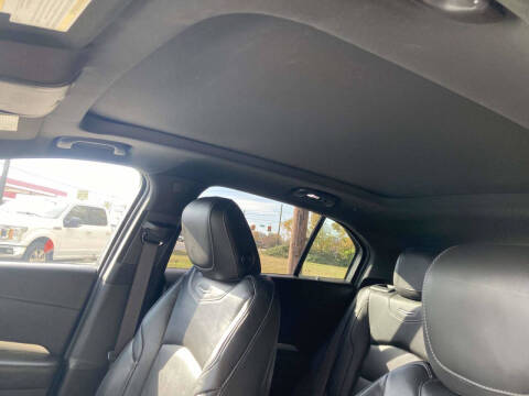 2022 Cadillac XT4 Premium Luxury