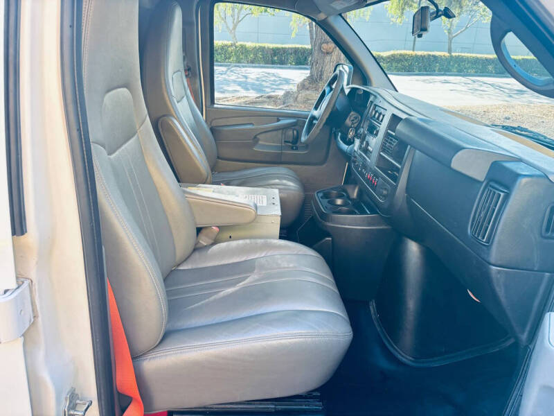 2014 Chevrolet Express 2500