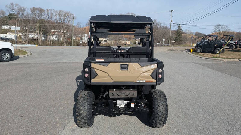 2025 Massimo T-Boss 560