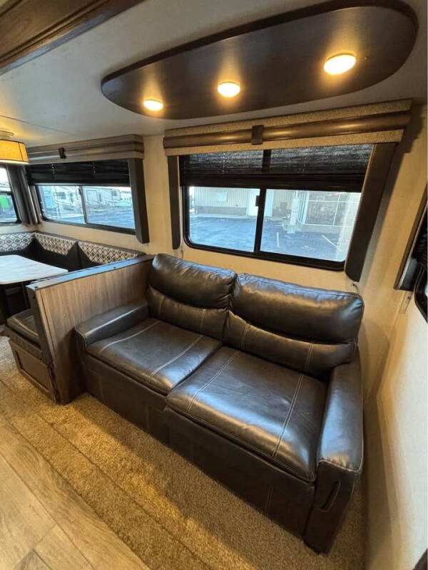 2021 Prime Time RV Lacrosse