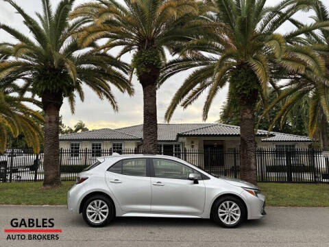 2025 Toyota Corolla Hatchback SE